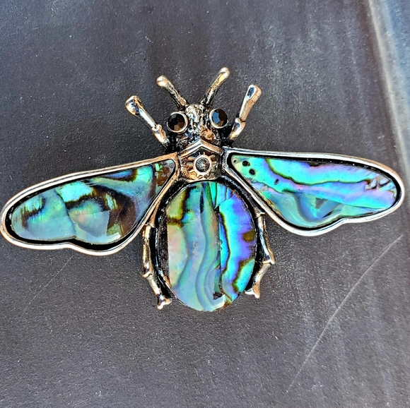 New Abalone Shell Bee Pin Brooch. - Picture 12 of 15
